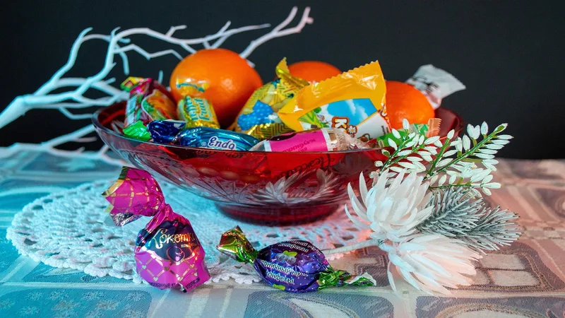 link vào cá độ Vwin - Casino Trực Tuyến Uy Tín | sweets,  candies,  heals,  dessert,  chocolate candies,  fruit,  tangerines,  snacks,  vases,  glass,  crystal,  crystal candy bowls,  tablecloth,  tableware,  holiday dishes,  red crystal,  baccarat,  ussr,  the product